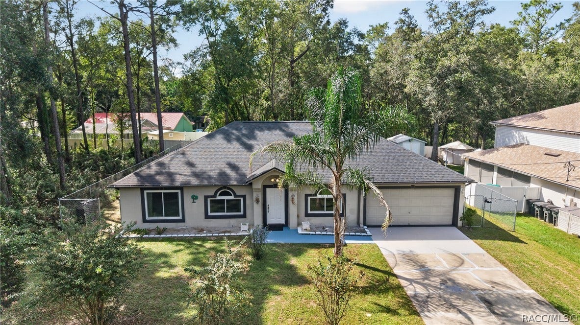 8364 N Pocono Drive, Citrus Springs, FL 34434 Front of Home