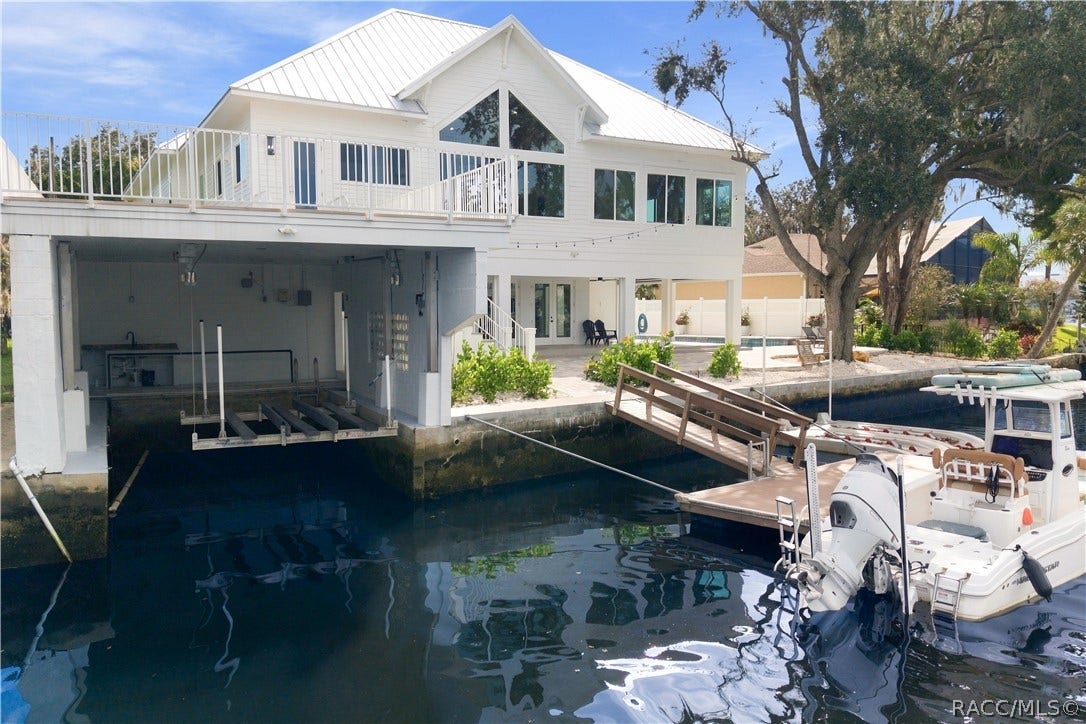 414 NW 8th Avenue, Crystal River, FL 34428