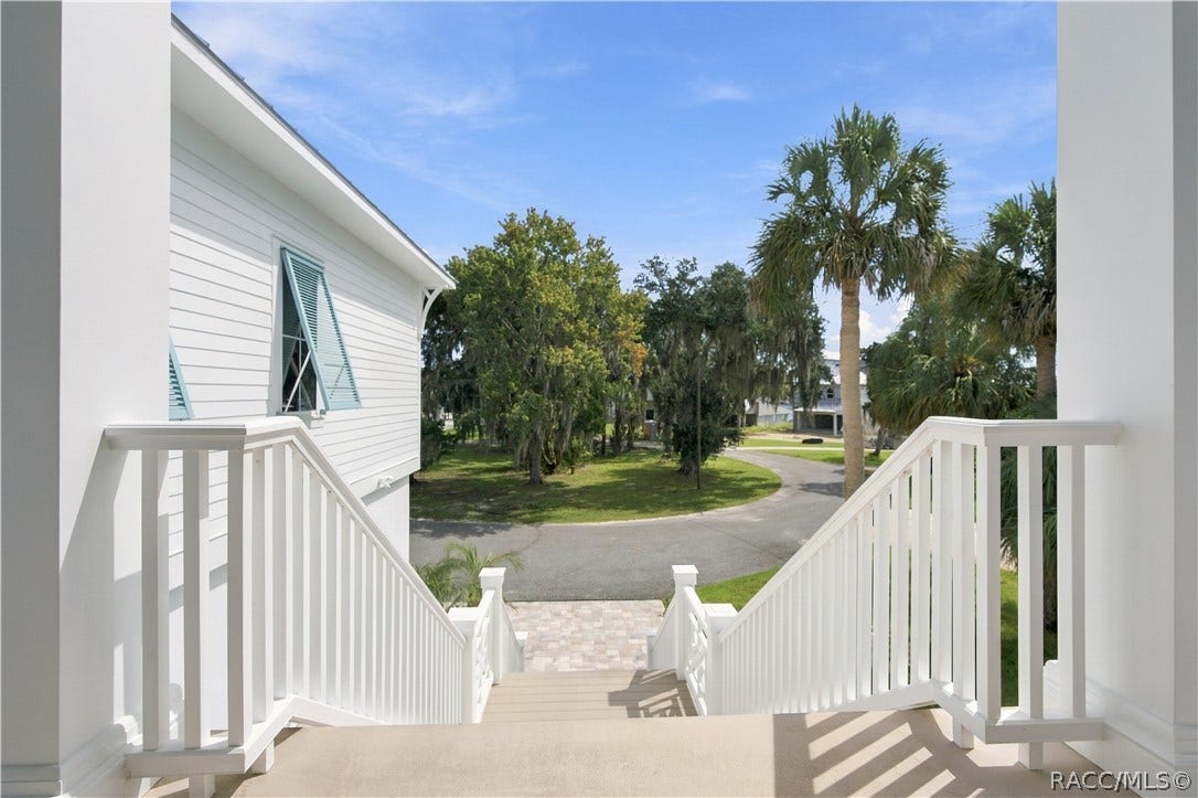 414 NW 8th Avenue, Crystal River, FL 34428