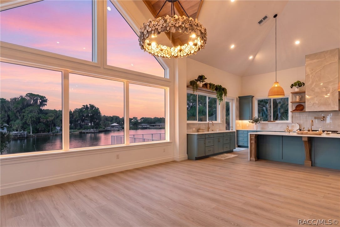 414 NW 8th Avenue, Crystal River, FL 34428