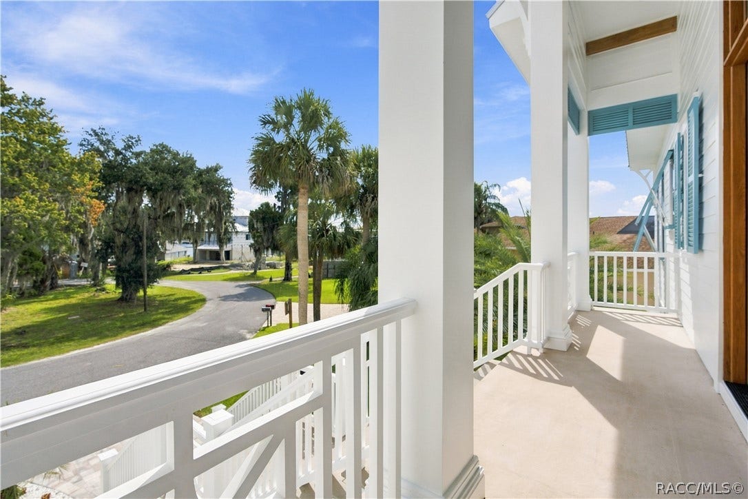 414 NW 8th Avenue, Crystal River, FL 34428