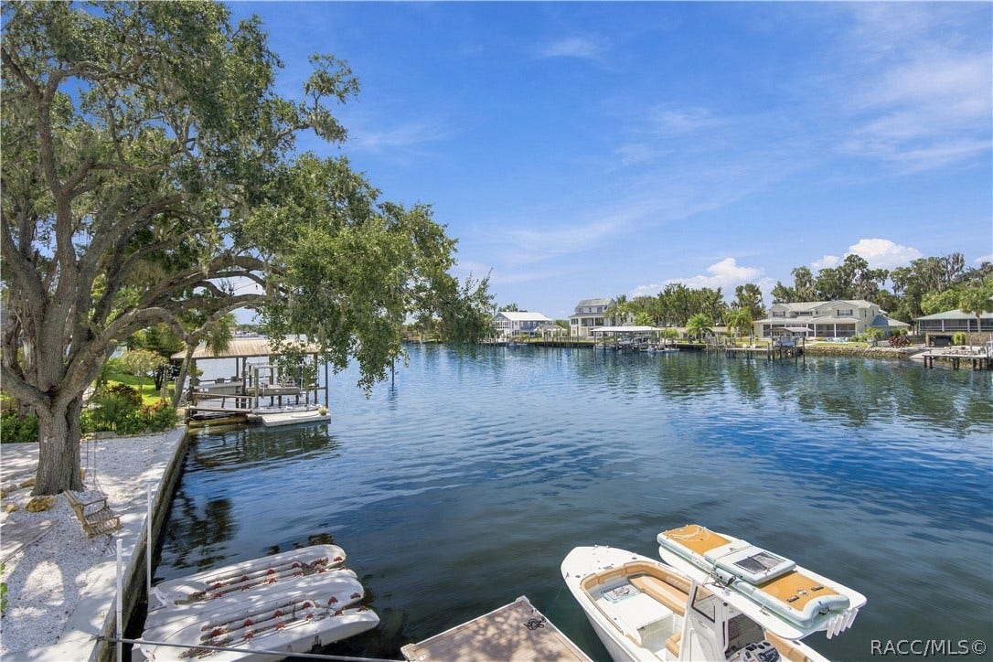 414 NW 8th Avenue, Crystal River, FL 34428