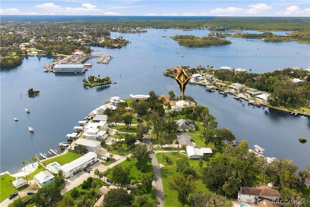 414 NW 8th Avenue, Crystal River, FL 34428
