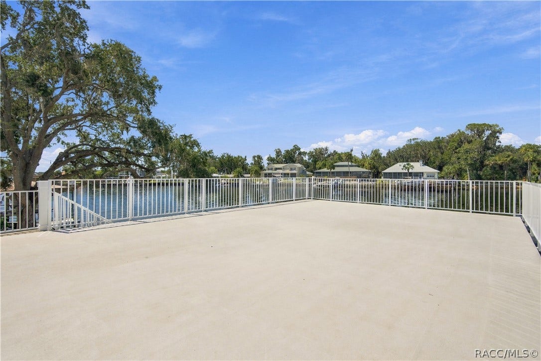 414 NW 8th Avenue, Crystal River, FL 34428