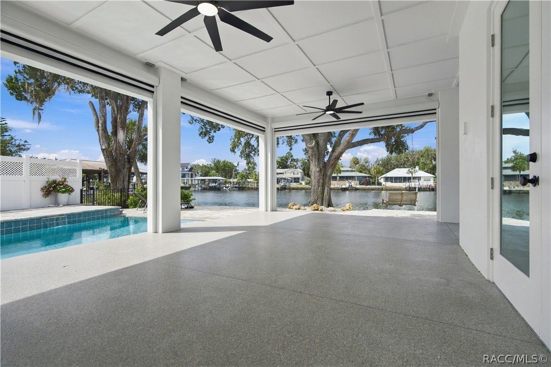 414 NW 8th Avenue, Crystal River, FL 34428