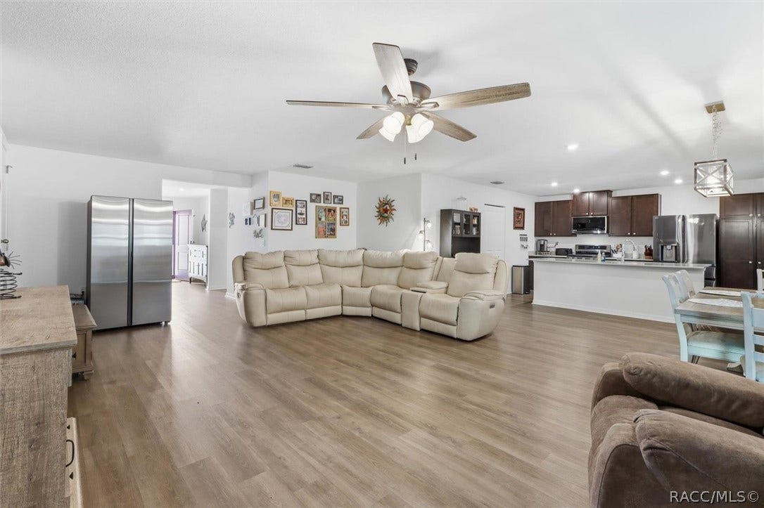 8810 E Maplewood Street, Inverness, FL 34450 8810 E Maplewood Street, Inverness, FL 34450