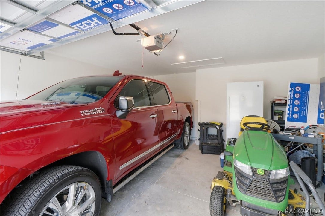 8810 E Maplewood Street, Inverness, FL 34450 8810 E Maplewood Street, Inverness, FL 34450