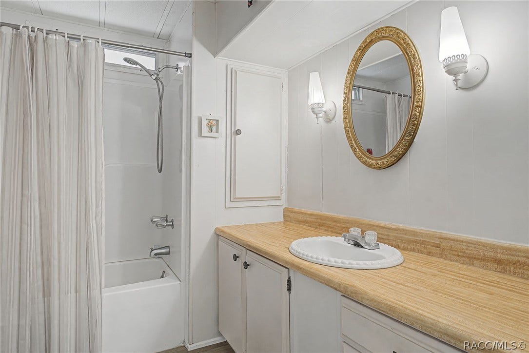 8245 E Lulas Lane, Floral City, FL 34436 8245 E Lulas Lane, Floral City, FL 34436