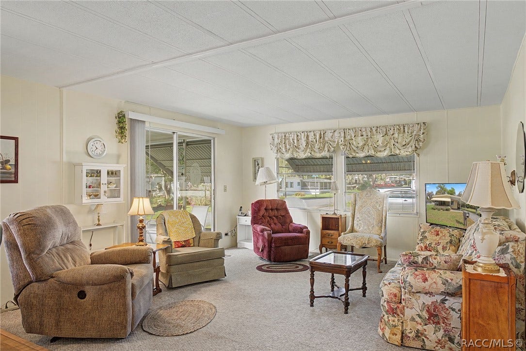 8245 E Lulas Lane, Floral City, FL 34436 8245 E Lulas Lane, Floral City, FL 34436