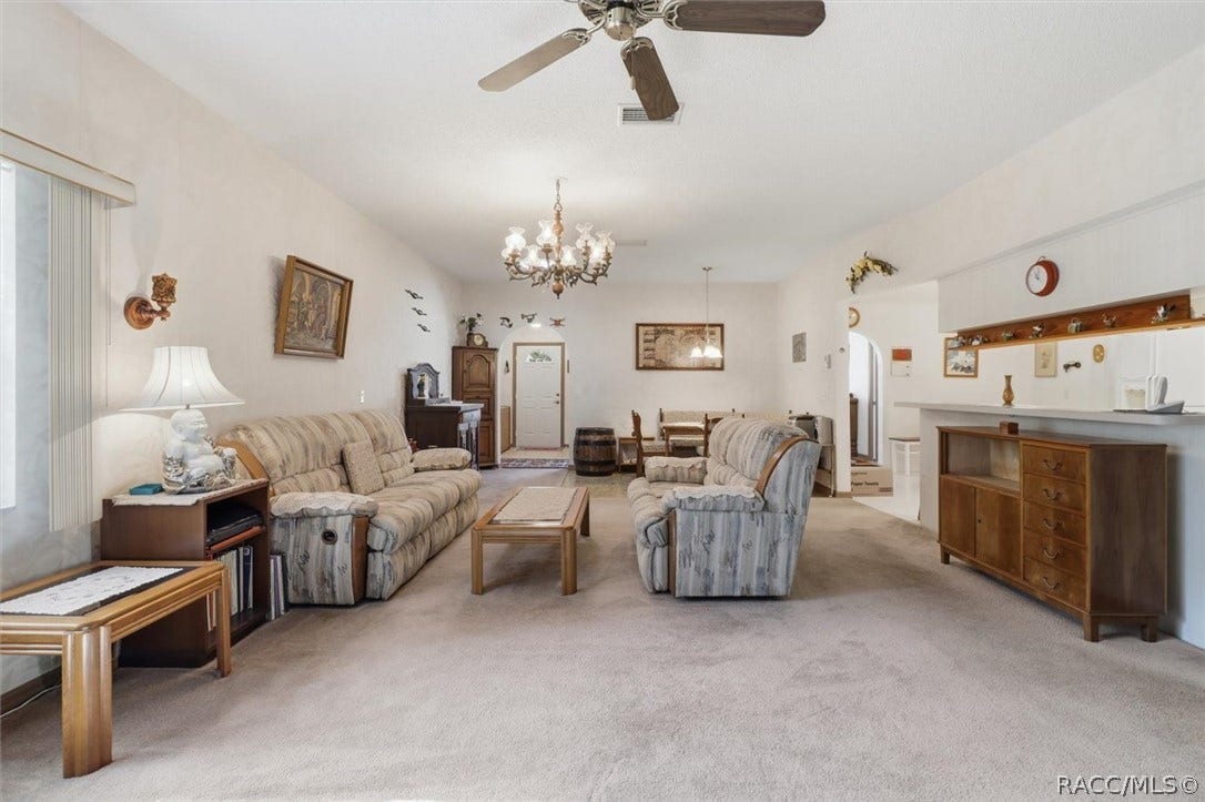 337 E Buckingham Drive, Lecanto, FL 34461 337 E Buckingham Drive, Lecanto, FL 34461