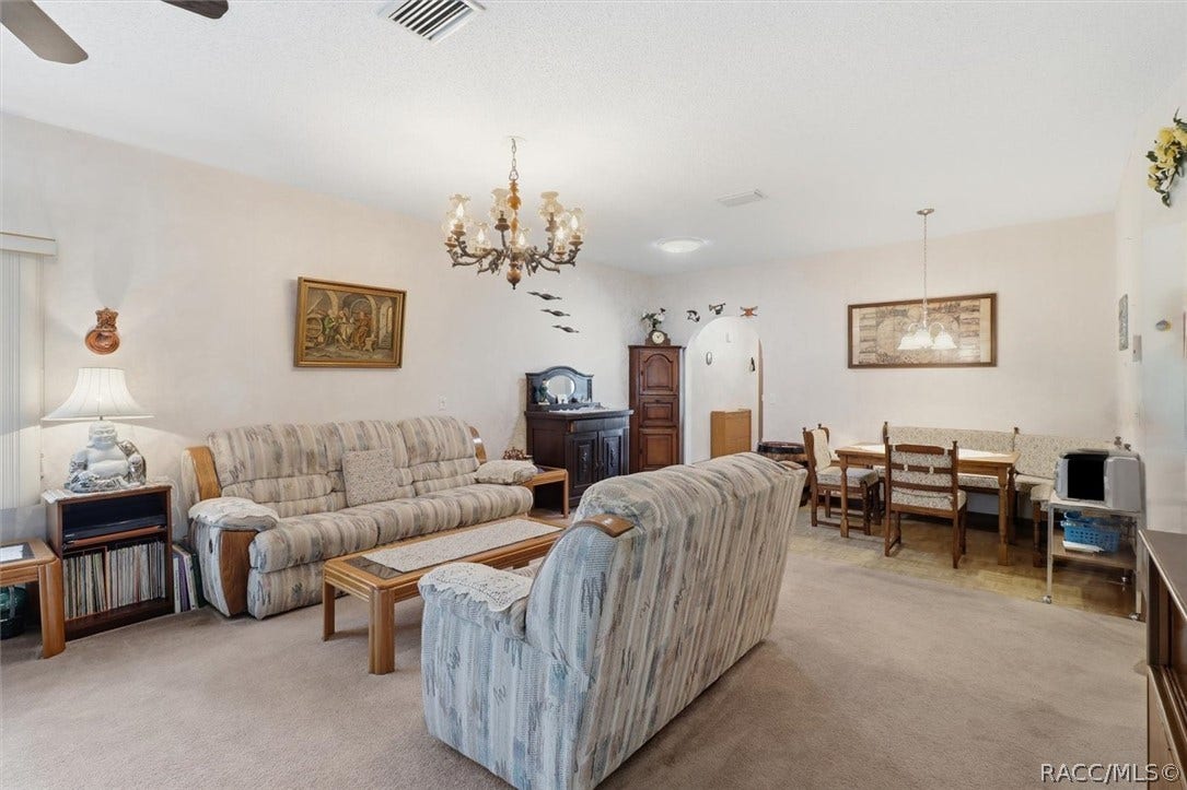 337 E Buckingham Drive, Lecanto, FL 34461 337 E Buckingham Drive, Lecanto, FL 34461