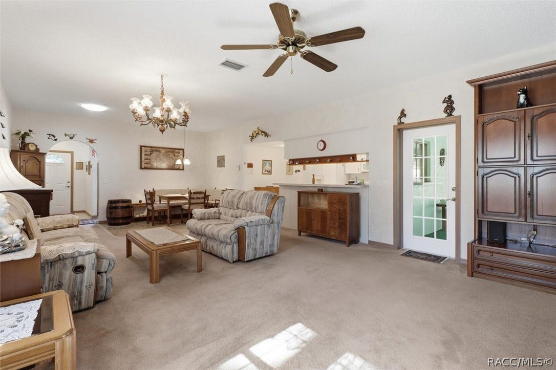 337 E Buckingham Drive, Lecanto, FL 34461 337 E Buckingham Drive, Lecanto, FL 34461
