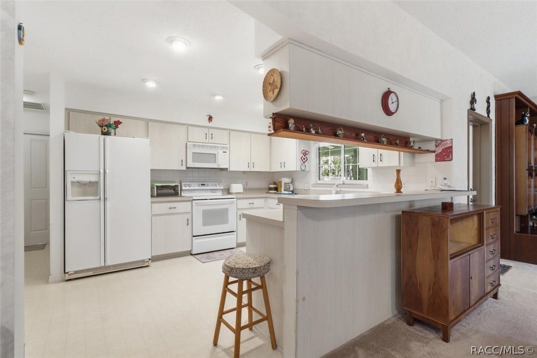 337 E Buckingham Drive, Lecanto, FL 34461 337 E Buckingham Drive, Lecanto, FL 34461