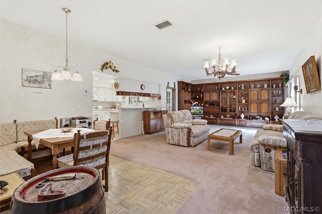 337 E Buckingham Drive, Lecanto, FL 34461 337 E Buckingham Drive, Lecanto, FL 34461