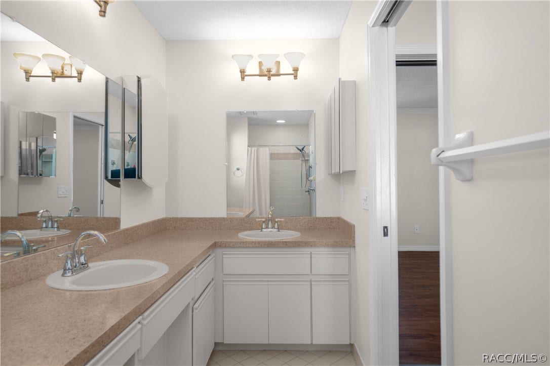 6282 W Lexington Drive, Crystal River, FL 34429 6282 W Lexington Drive, Crystal River, FL 34429