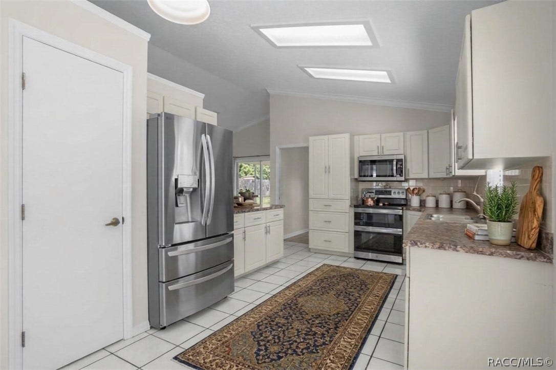6282 W Lexington Drive, Crystal River, FL 34429 6282 W Lexington Drive, Crystal River, FL 34429