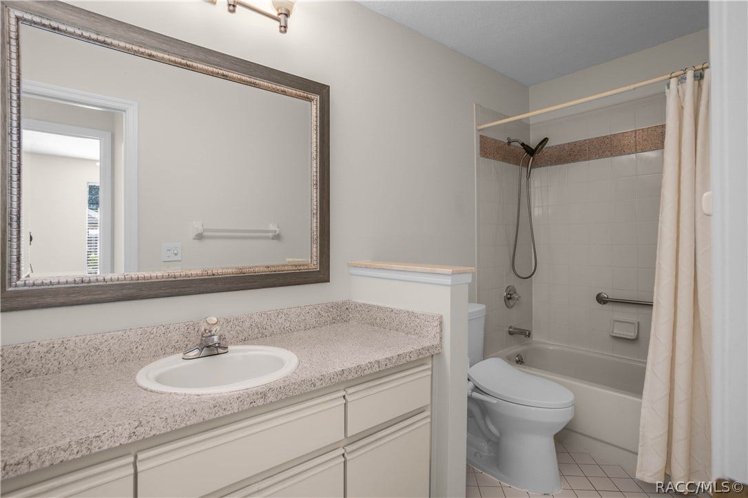 6282 W Lexington Drive, Crystal River, FL 34429 6282 W Lexington Drive, Crystal River, FL 34429