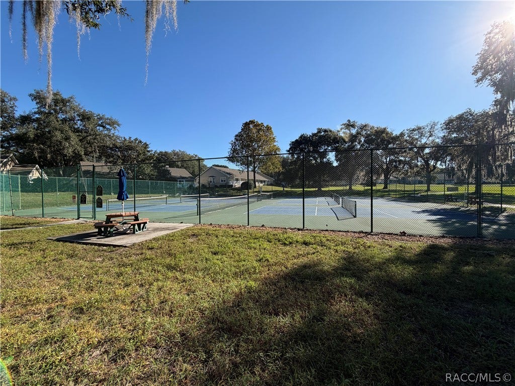 6282 W Lexington Drive, Crystal River, FL 34429 6282 W Lexington Drive, Crystal River, FL 34429