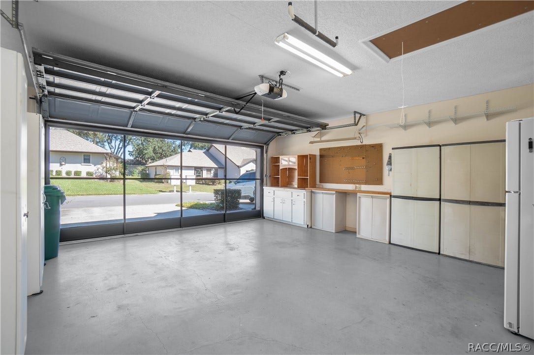 6282 W Lexington Drive, Crystal River, FL 34429 6282 W Lexington Drive, Crystal River, FL 34429