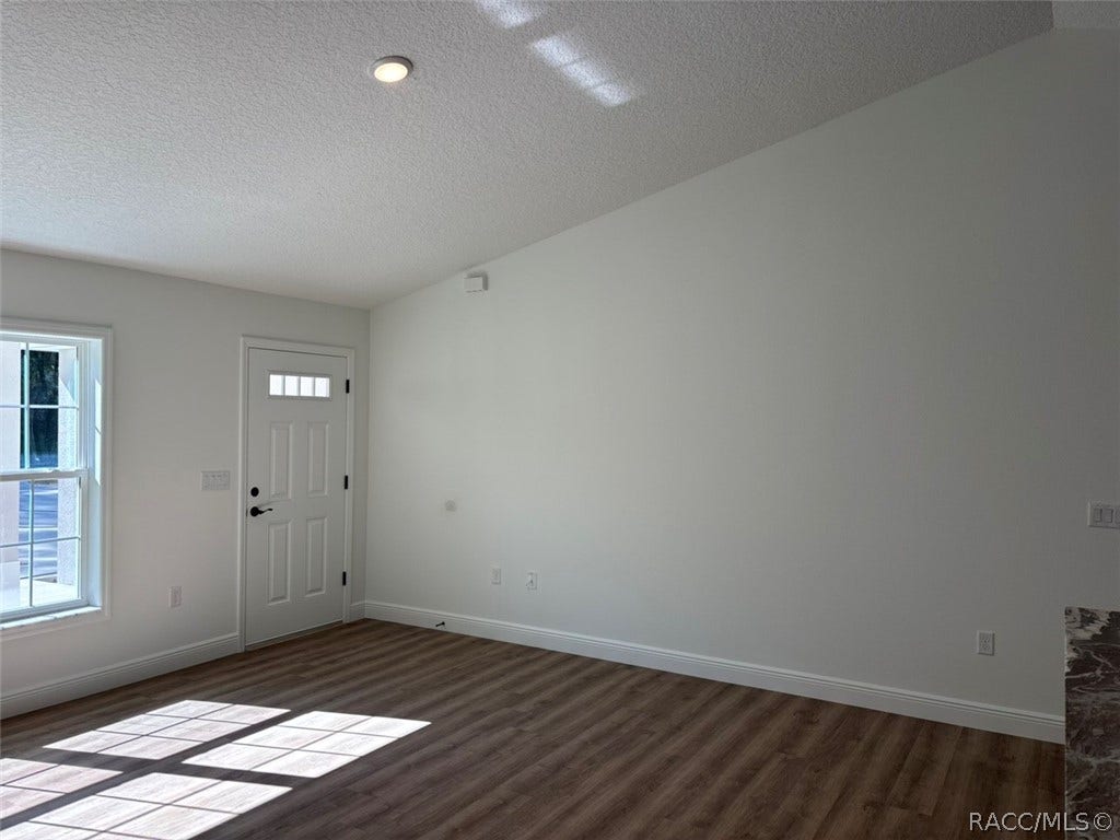 8460 N Pocono Drive, Dunnellon, FL 34434 8460 N Pocono Drive, Dunnellon, FL 34434