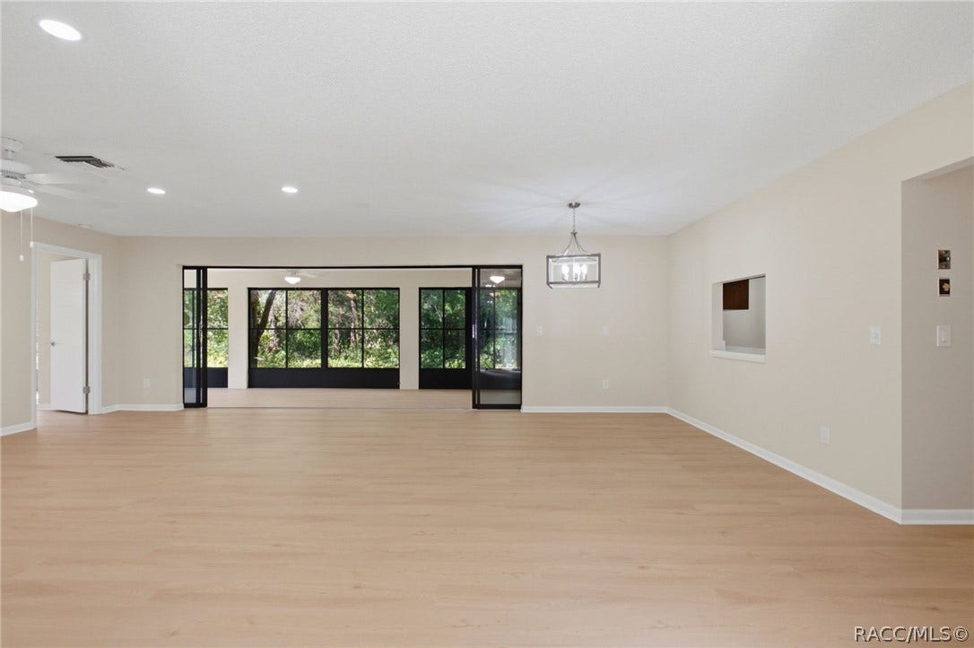 12 Sycamore Court E, Homosassa, FL 34446