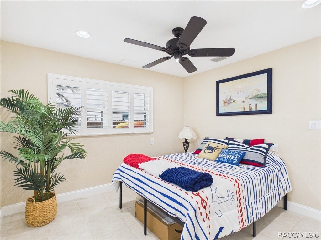 12018 W Bayshore Drive, Crystal River, FL 34429 12018 W Bayshore Drive, Crystal River, FL 34429