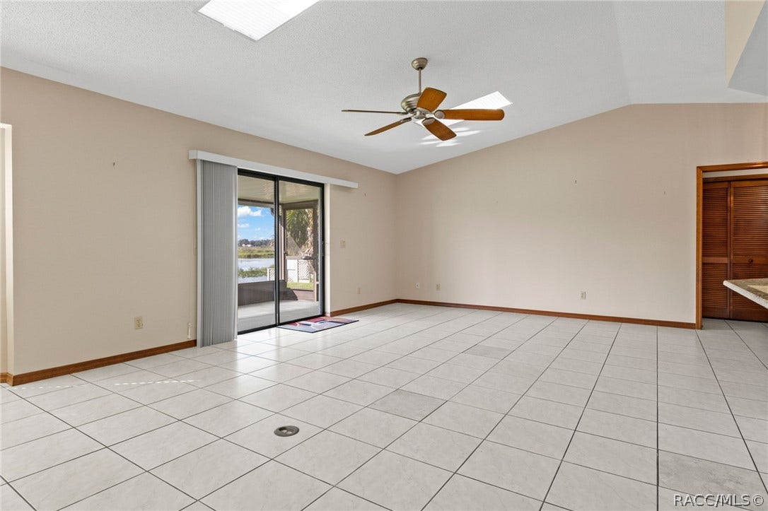 9122 E Point O Woods Drive, Inverness, FL 34453 9122 E Point O Woods Drive, Inverness, FL 34453