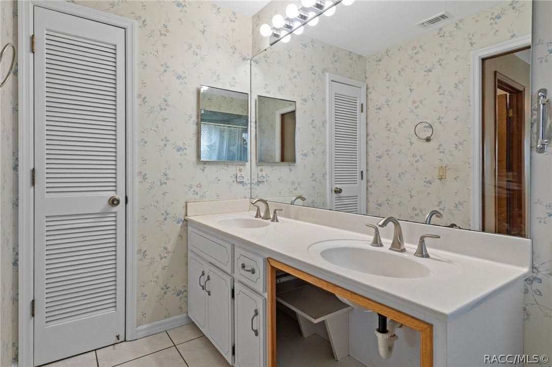 9122 E Point O Woods Drive, Inverness, FL 34453 9122 E Point O Woods Drive, Inverness, FL 34453