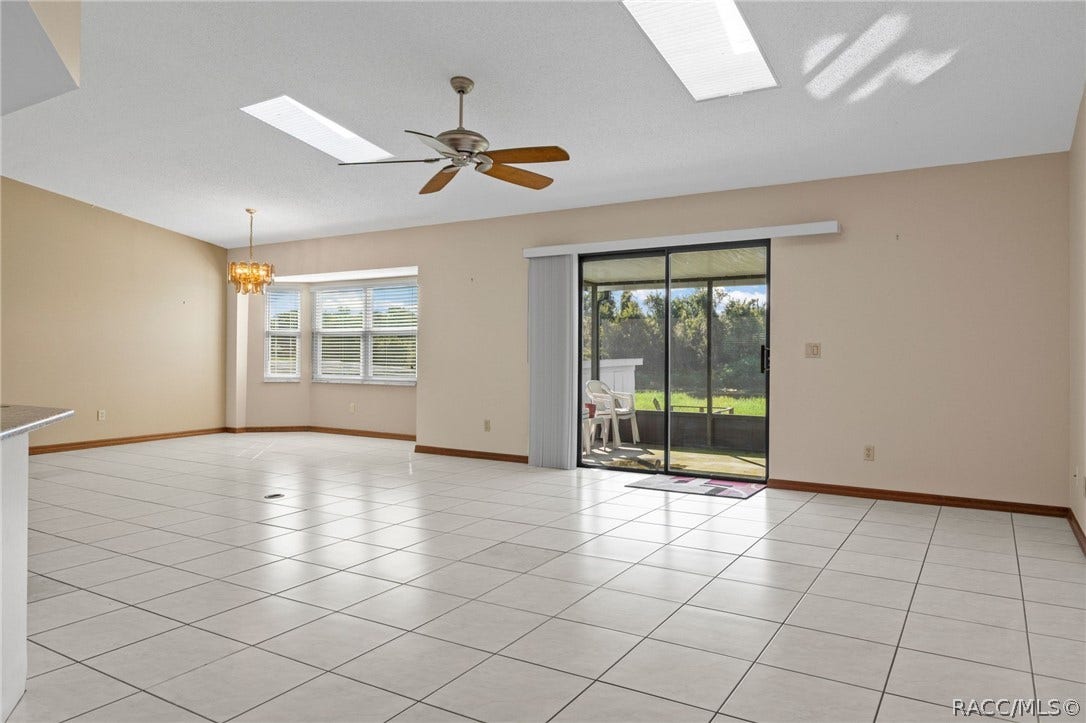 9122 E Point O Woods Drive, Inverness, FL 34453 9122 E Point O Woods Drive, Inverness, FL 34453