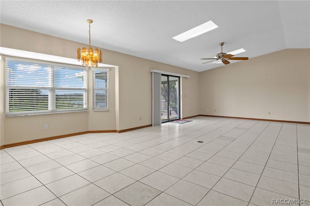 9122 E Point O Woods Drive, Inverness, FL 34453 9122 E Point O Woods Drive, Inverness, FL 34453