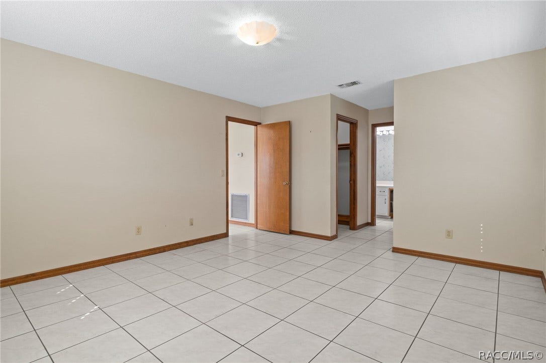 9122 E Point O Woods Drive, Inverness, FL 34453 9122 E Point O Woods Drive, Inverness, FL 34453