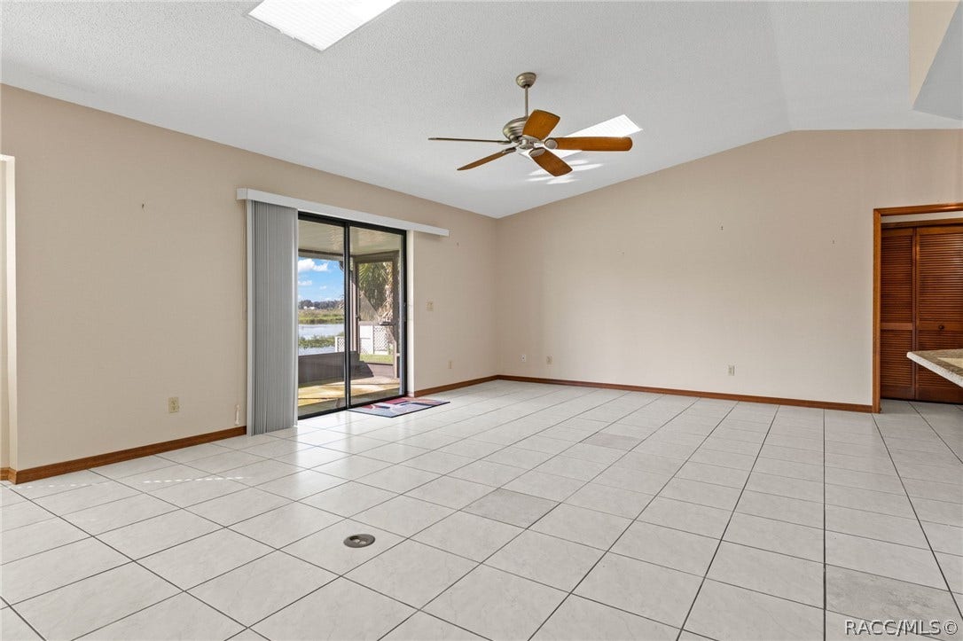 9122 E Point O Woods Drive, Inverness, FL 34453 9122 E Point O Woods Drive, Inverness, FL 34453