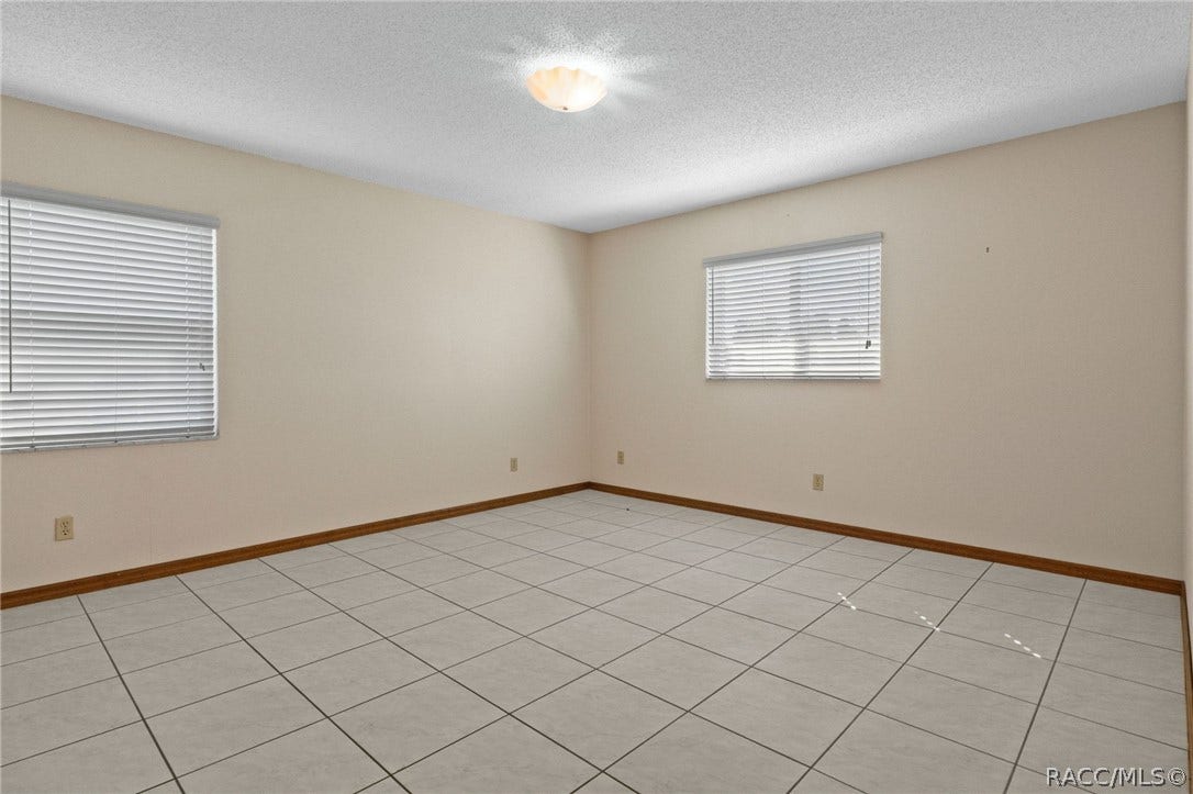 9122 E Point O Woods Drive, Inverness, FL 34453 9122 E Point O Woods Drive, Inverness, FL 34453