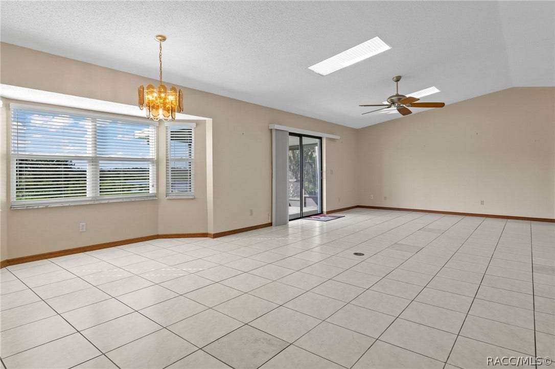 9122 E Point O Woods Drive, Inverness, FL 34453 9122 E Point O Woods Drive, Inverness, FL 34453