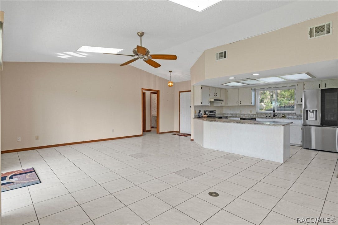 9122 E Point O Woods Drive, Inverness, FL 34453 9122 E Point O Woods Drive, Inverness, FL 34453