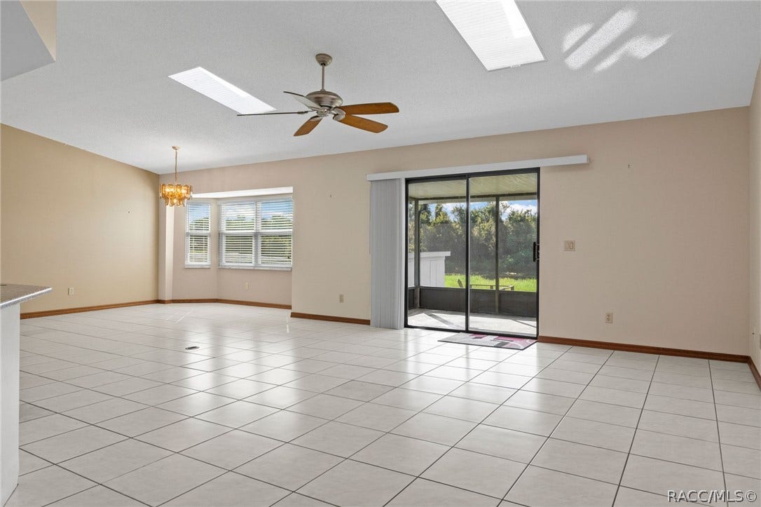 9122 E Point O Woods Drive, Inverness, FL 34453 9122 E Point O Woods Drive, Inverness, FL 34453