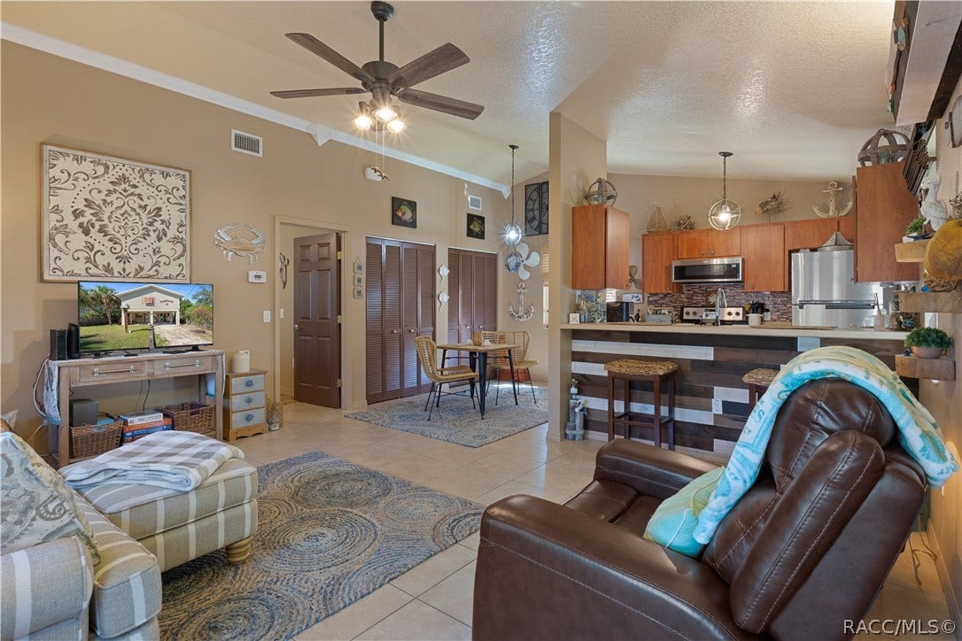 12009 W Gulf Breeze Court, Crystal River, FL 34429 12009 W Gulf Breeze Court, Crystal River, FL 34429