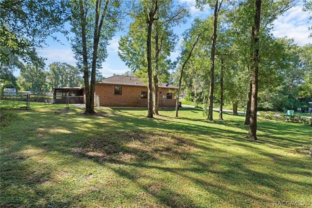 922 Cedar Avenue, Inverness, FL 34452
