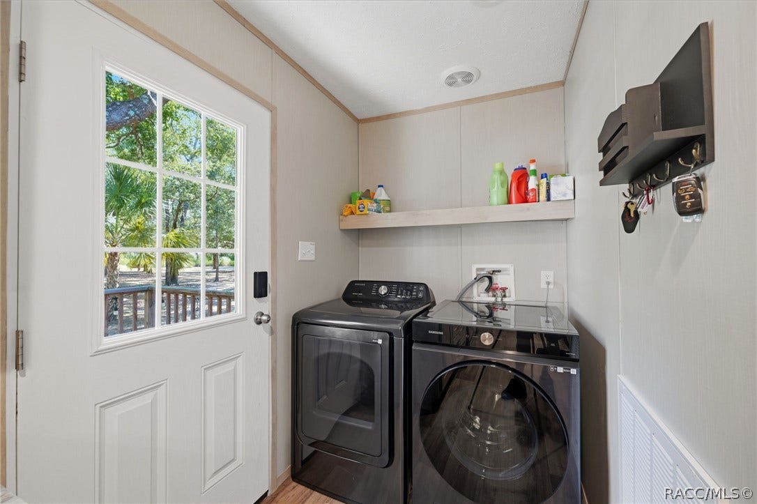 2035 S Goode Point, Homosassa, FL 34448 Laundry Area
