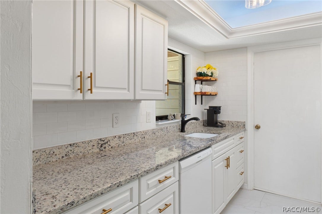110 E Glassboro Court, #1A, Hernando, FL 34442 110 E Glassboro Court, #1A, Hernando, FL 34442