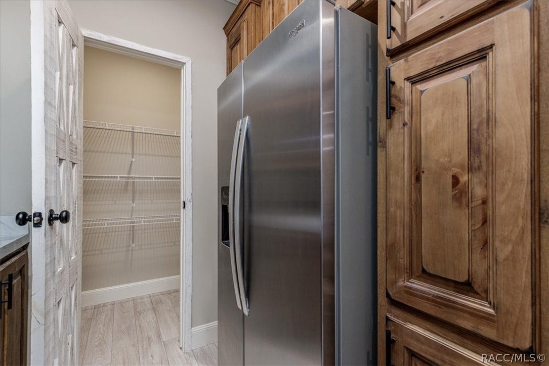 Walk-in Pantry