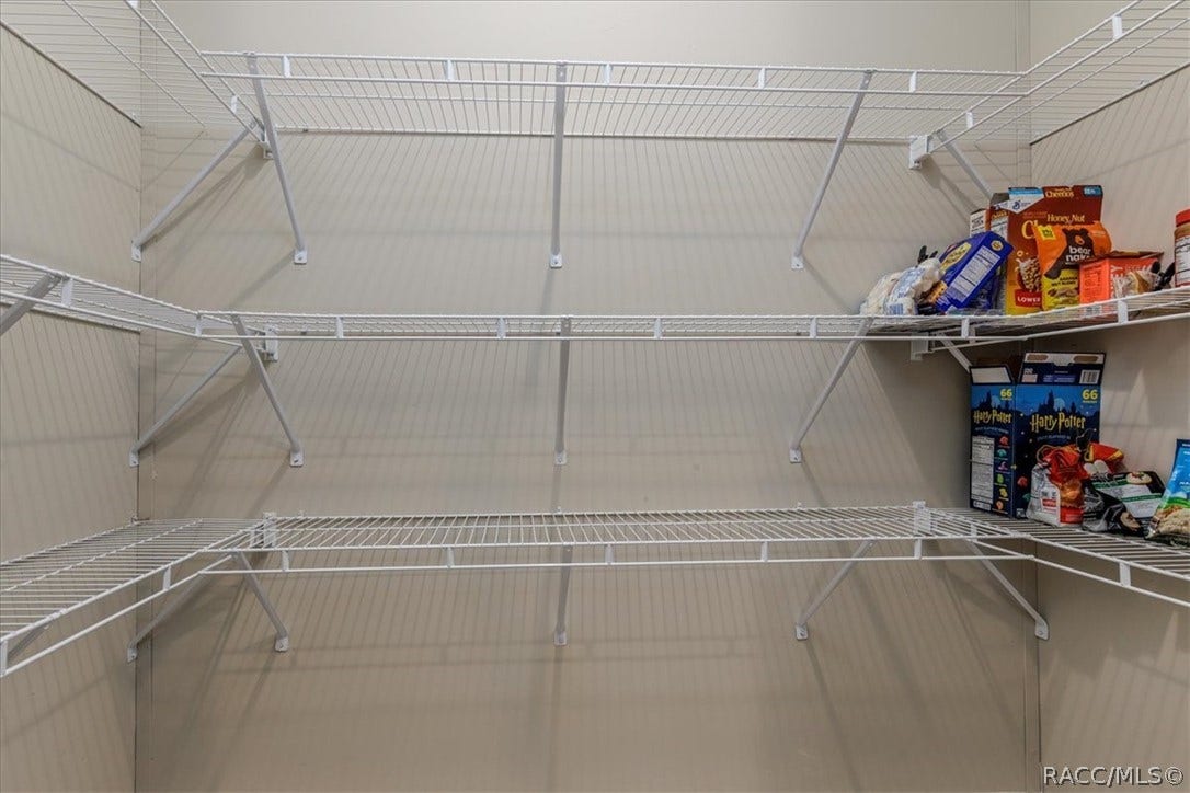 Walk-in Pantry
