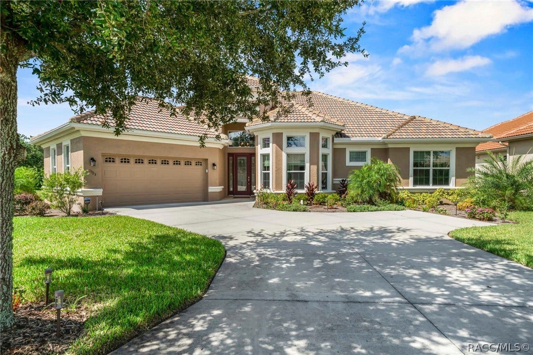 1323 N WHISPERWOOD Drive, Hernando, FL 34442 1323 N WHISPERWOOD Drive, Hernando, FL 34442