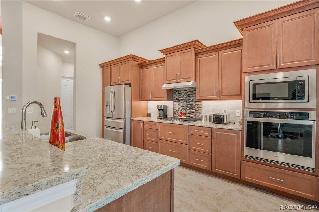 1323 N WHISPERWOOD Drive, Hernando, FL 34442 1323 N WHISPERWOOD Drive, Hernando, FL 34442