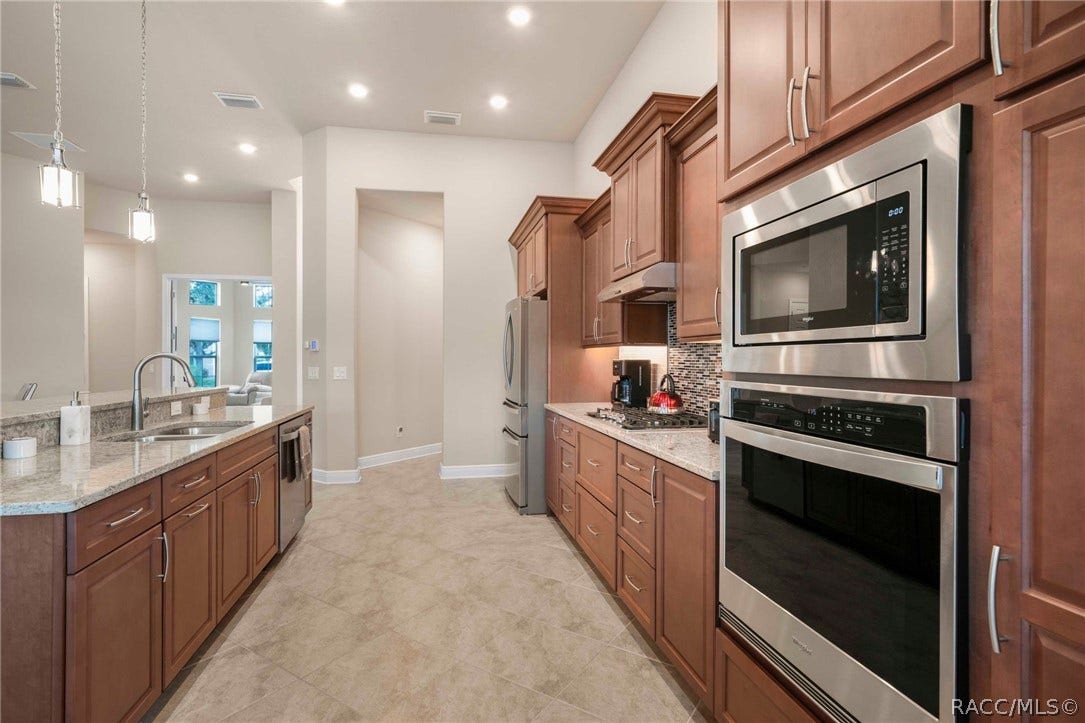 1323 N WHISPERWOOD Drive, Hernando, FL 34442 1323 N WHISPERWOOD Drive, Hernando, FL 34442