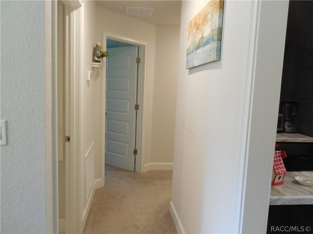 8135 N ISBEN Drive, Dunnellon, FL 34433 8135 N ISBEN Drive, Dunnellon, FL 34433