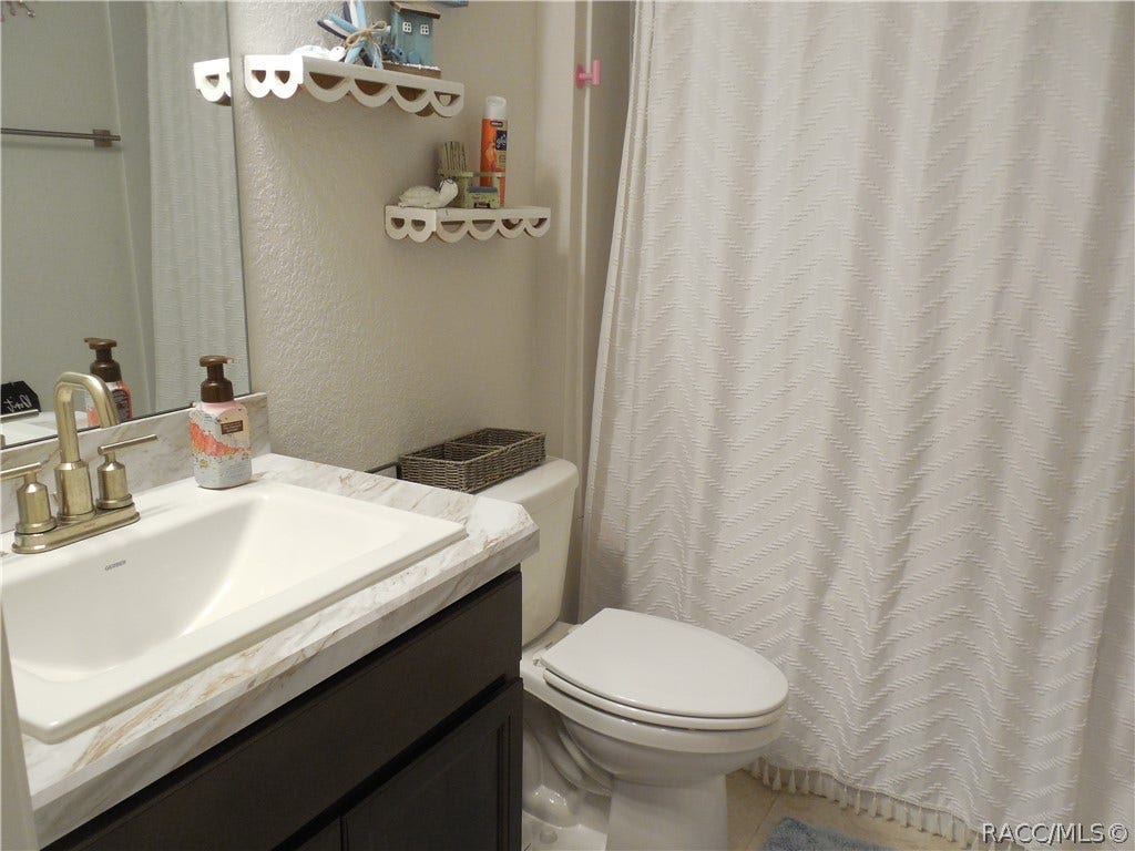 8135 N ISBEN Drive, Dunnellon, FL 34433 8135 N ISBEN Drive, Dunnellon, FL 34433