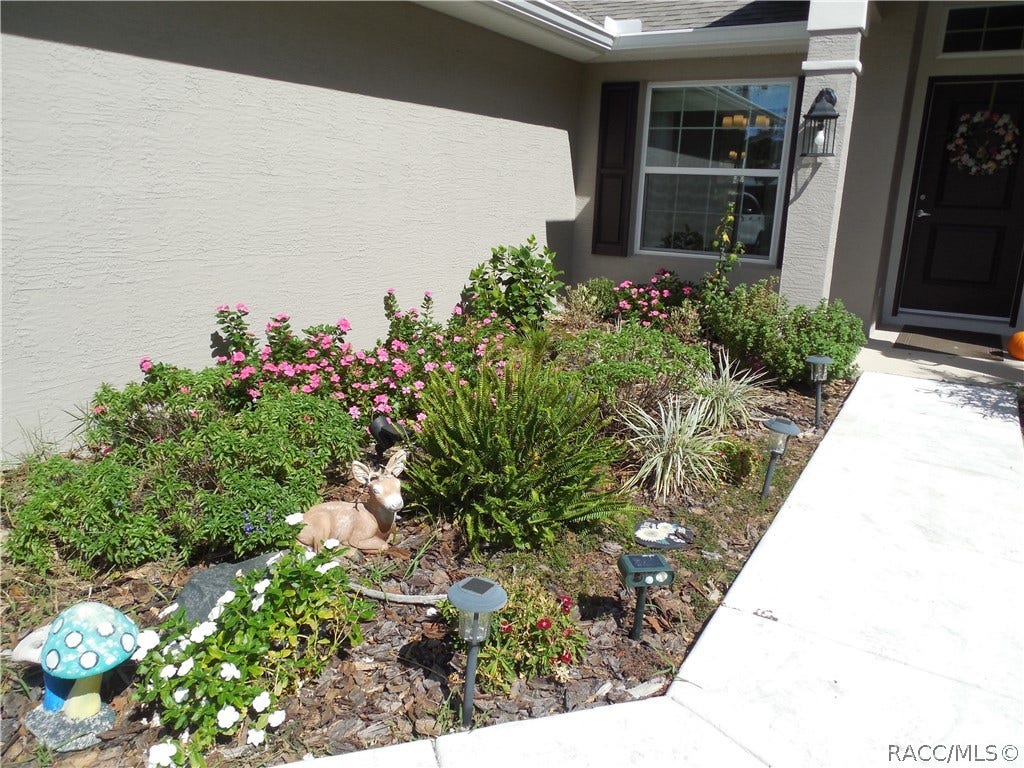 8135 N ISBEN Drive, Dunnellon, FL 34433 8135 N ISBEN Drive, Dunnellon, FL 34433