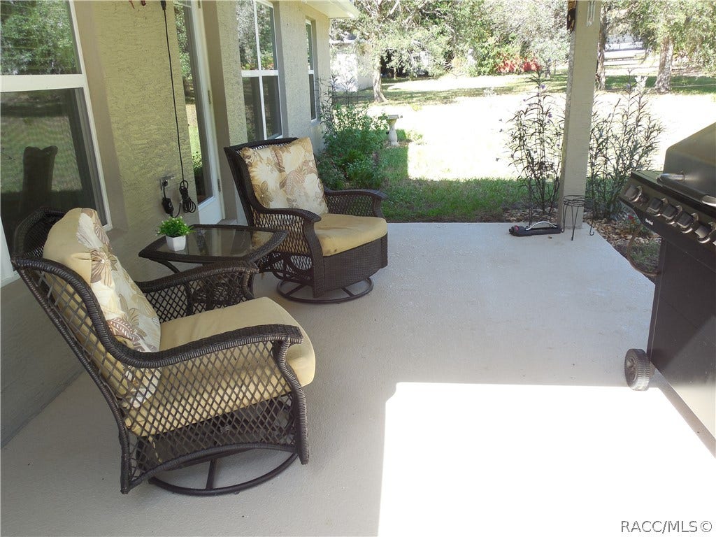 8135 N ISBEN Drive, Dunnellon, FL 34433 8135 N ISBEN Drive, Dunnellon, FL 34433