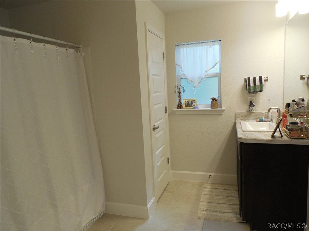 8135 N ISBEN Drive, Dunnellon, FL 34433 8135 N ISBEN Drive, Dunnellon, FL 34433